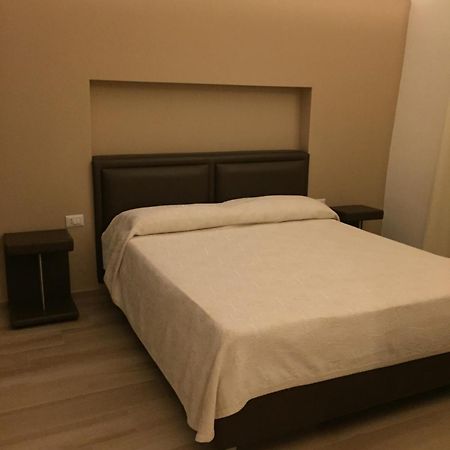 B&B La Dimora Corato Bagian luar foto
