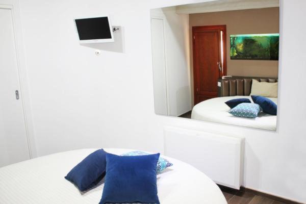 B&B La Dimora Corato Bagian luar foto