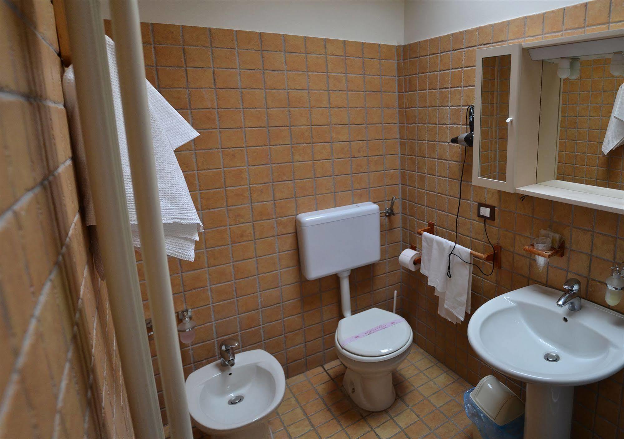 B&B La Dimora Corato Bagian luar foto
